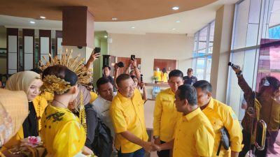 Kunjungi Sultra, Bahlil Lahadalia Disambut Calon Kepala Daerah dan Ribuan Kader Golkar