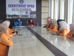 Sekretariat DPRD Kota Kendari Apresiasi Kontribusi Aktif Mahasiswa Magang FISIP UHO