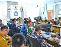 Pemkot Kendari Percepat Pembersihan Bangkai Kapal di Teluk Kendari Jelang Agenda Internasional