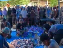 Bahtra Banong Kurban Sapi Jumbo 1 Ton, Warga Onembute Rasakan Kepedulian Wakil Rakyat