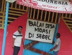 Kesal Program Ketahanan Pangan Tak Terealisasi, Warga Moasi Segel Kantor Desa