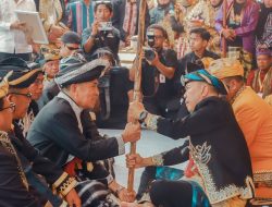 Gubernur Sultra Andi Sumangerukka Resmi Sandang Gelar Adat Muna “Sangia Mondono Wite Bhalano”