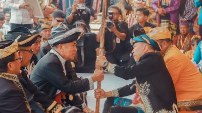 Gubernur Sultra Andi Sumangerukka Resmi Sandang Gelar Adat Muna “Sangia Mondono Wite Bhalano”