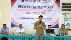 Juru Bicara Partai Gerindra, Bahtra Banong Kawal Penyaluran Sertifikat PTSL di Kendari